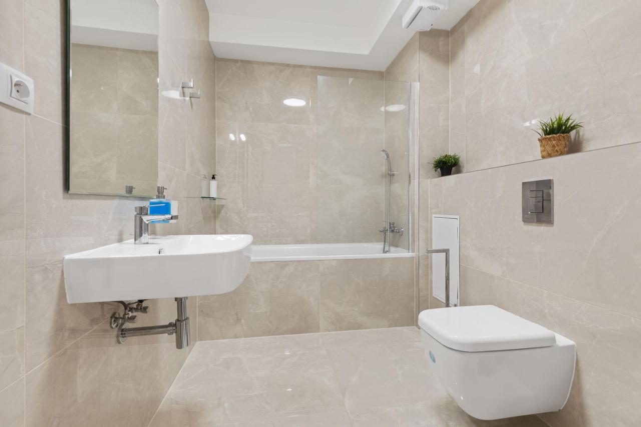 Lam Jegeho Alej - Jacuzzi - Free Parking Daire Bratislava Dış mekan fotoğraf