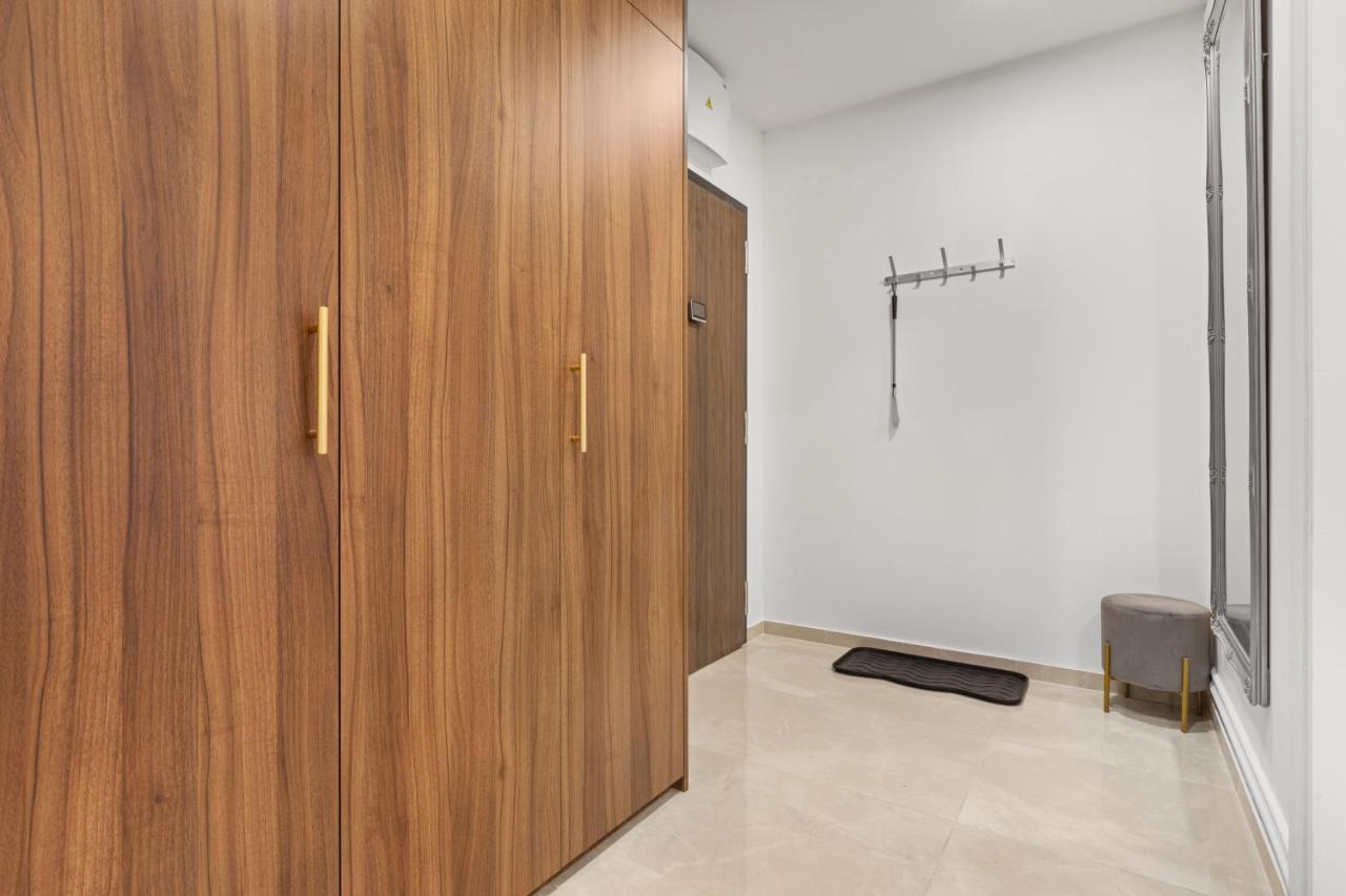 Lam Jegeho Alej - Jacuzzi - Free Parking Daire Bratislava Dış mekan fotoğraf