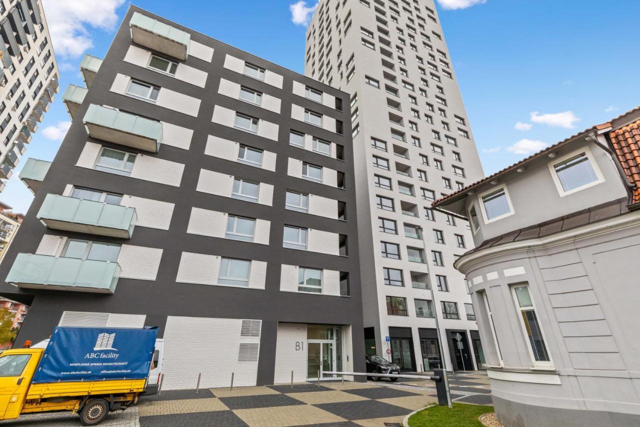 Lam Jegeho Alej - Jacuzzi - Free Parking Daire Bratislava Dış mekan fotoğraf