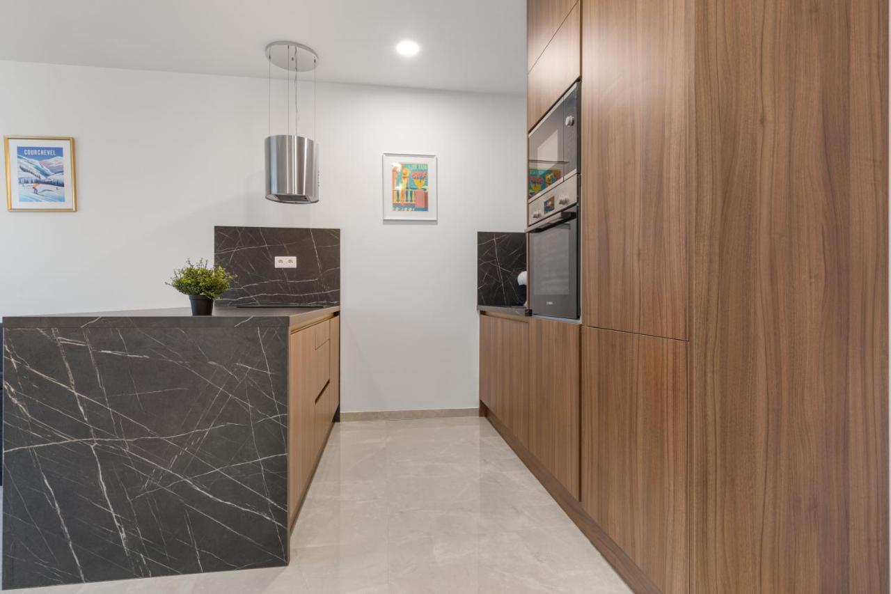 Lam Jegeho Alej - Jacuzzi - Free Parking Daire Bratislava Dış mekan fotoğraf